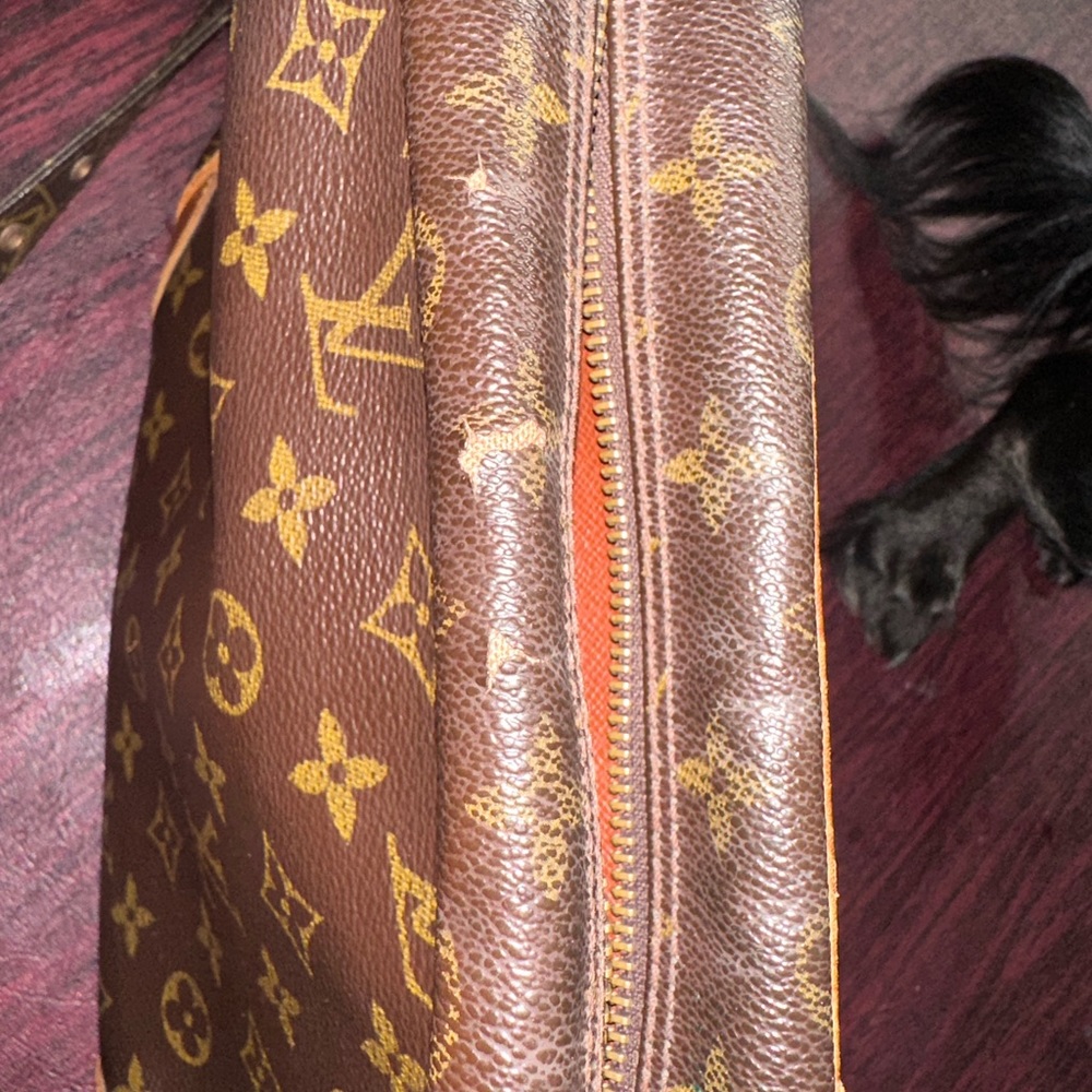 Louis Vuitton vintage monogram canvas nil messenger bag